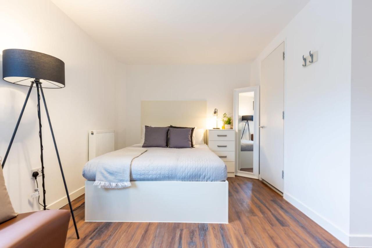 Ensuite Bedrooms With Shared Kitchen At Hollingbury House In Brighton Exterior foto